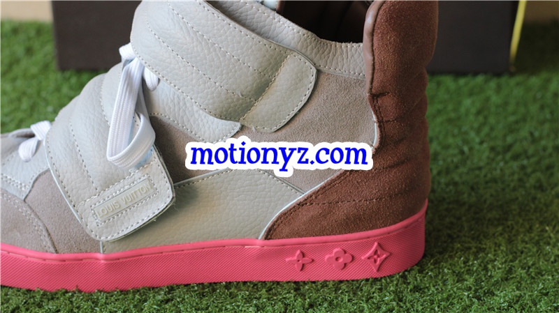 Brand Sneaker High Top Grey Pink